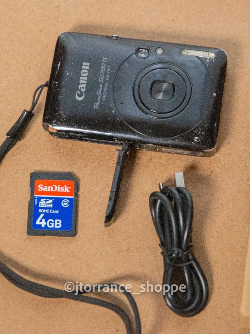 Canon PowerShot SD780 IS Digital Camera ELPH 12.1MP 2 Batteries Charger SD Works